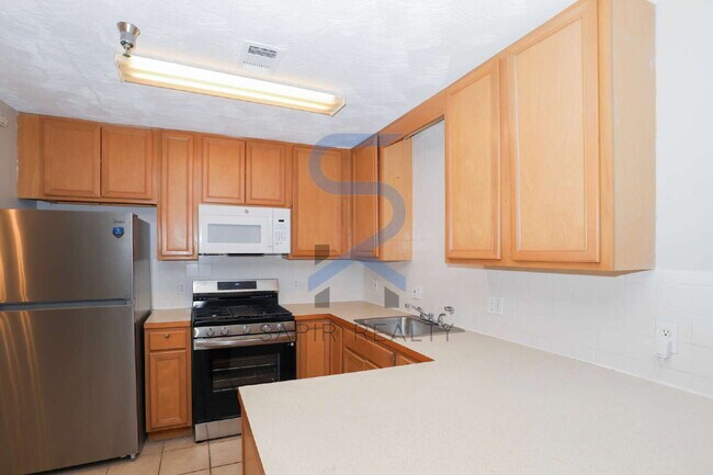 Building Photo - Outdoor Adventure & Downtown Charm – 2BR in Canton