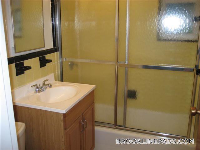 Building Photo - 59 Parkman St