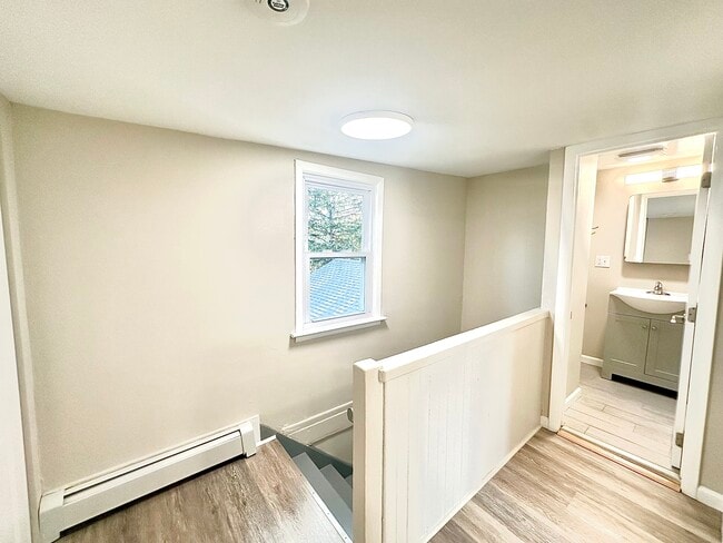 Building Photo - 74 Yankee Folly Rd