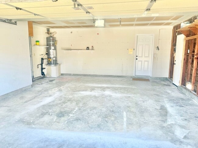 Building Photo - Beautifully Remodeled Single Story just of...