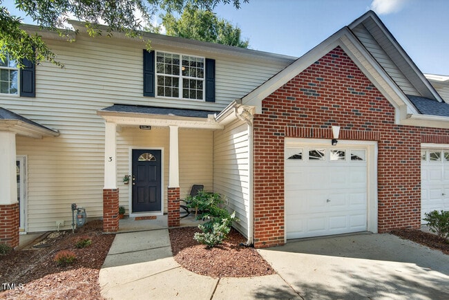 Building Photo - 3 Chownings St