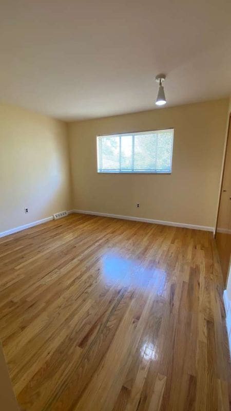 Building Photo - 28301 Mavis Dr