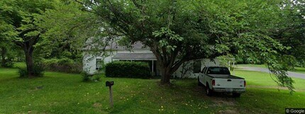 Building Photo - Beautifully Remodeled Home for Rent – Plenty of Space Inside & Out!