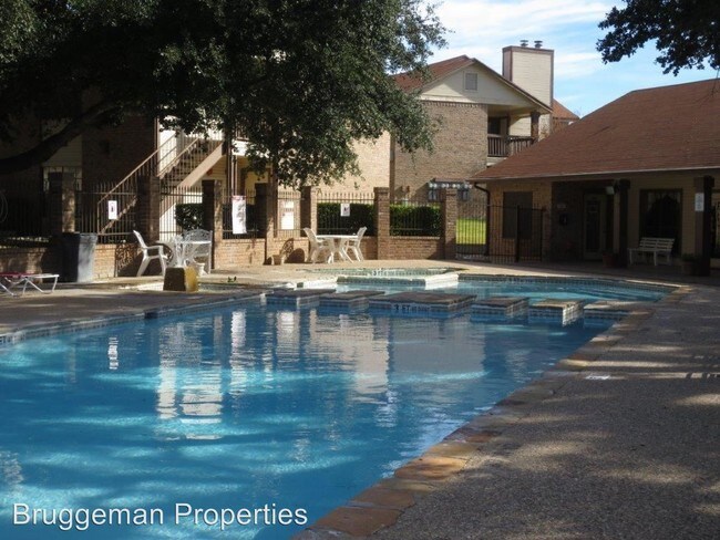 Building Photo - 101 S Twin Creek Dr