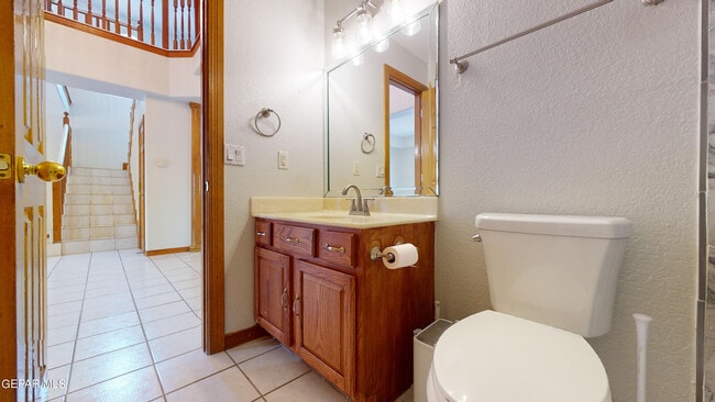 Building Photo - 9033 Leo St