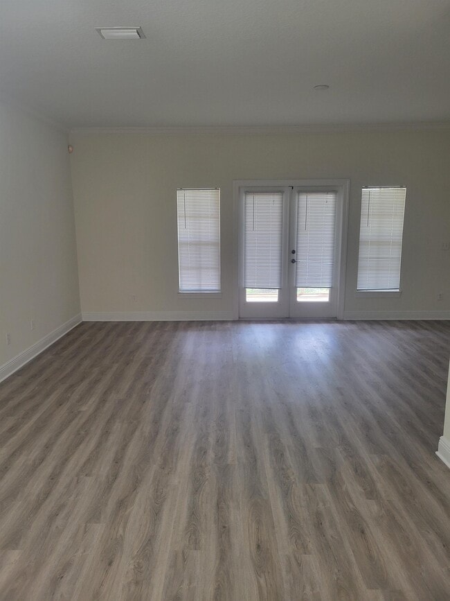Building Photo - 273 Valencia Cir