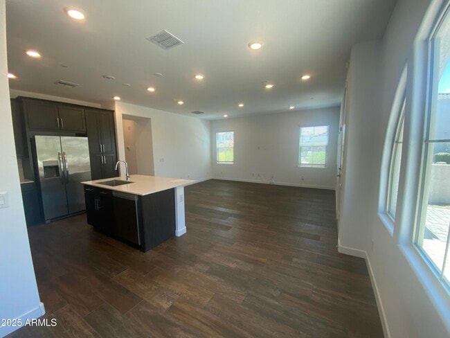 Building Photo - 4077 S Sabrina Dr