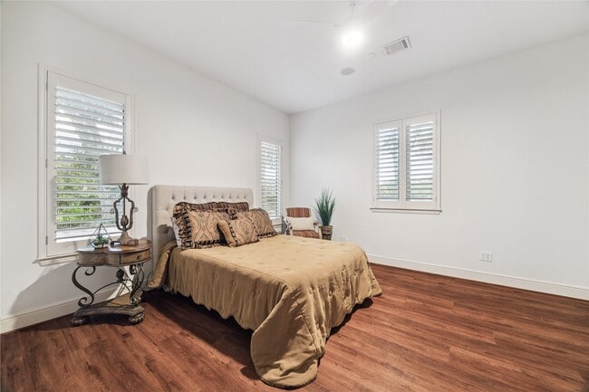 Building Photo - 16218 Barklea Rd