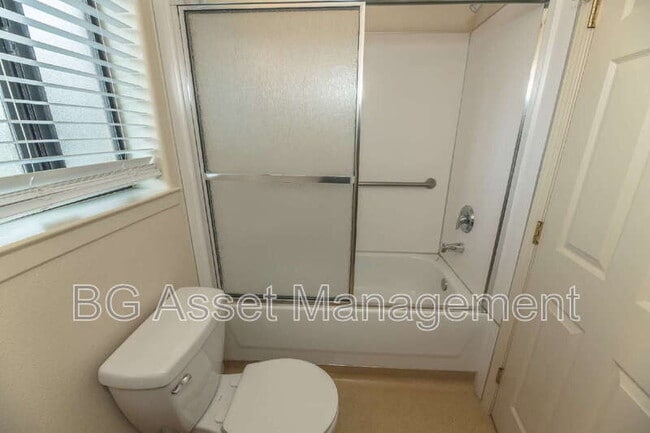 Building Photo - 14349 San Pablo Ave