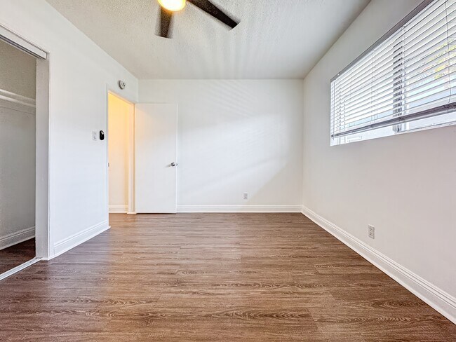 Building Photo - 12521 Lakewood Blvd