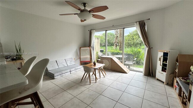 Building Photo - 2265 NW 170th Ave