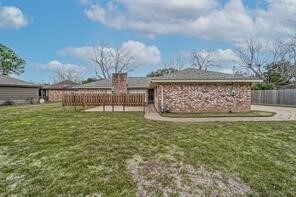 Building Photo - 1111 Pecan Cir