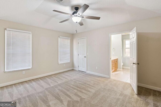 Building Photo - 106 Buntin St