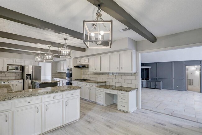 Building Photo - 1132 Fries Rd