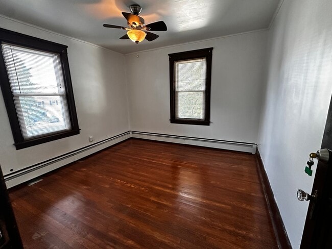 Building Photo - 651 Pleasant Valley Pkwy
