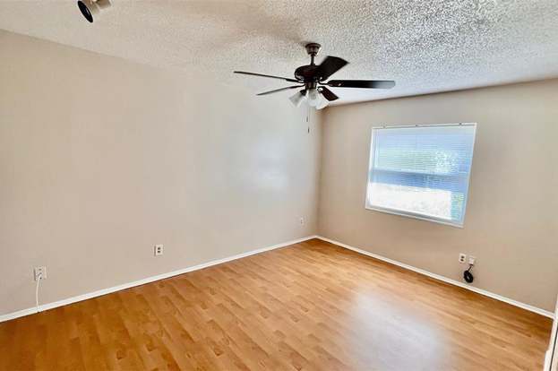 Building Photo - 1002 Sarah Lee Ln