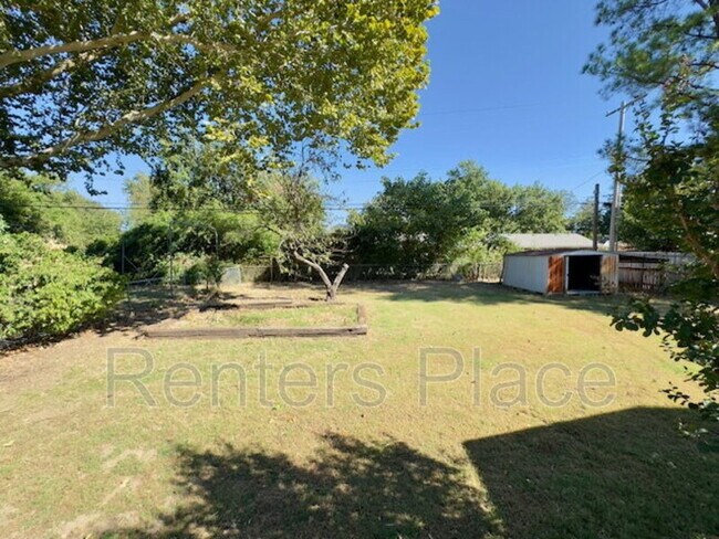 Building Photo - 5637 S Yorktown Pl