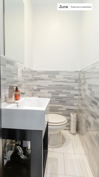 Building Photo - Room in Shared 4 bed/1.5 bath home in Upper West Side