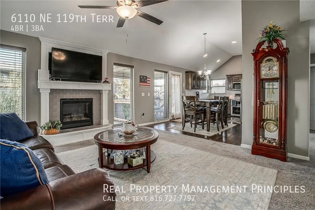 Building Photo - 6110 NE 119th Terrace