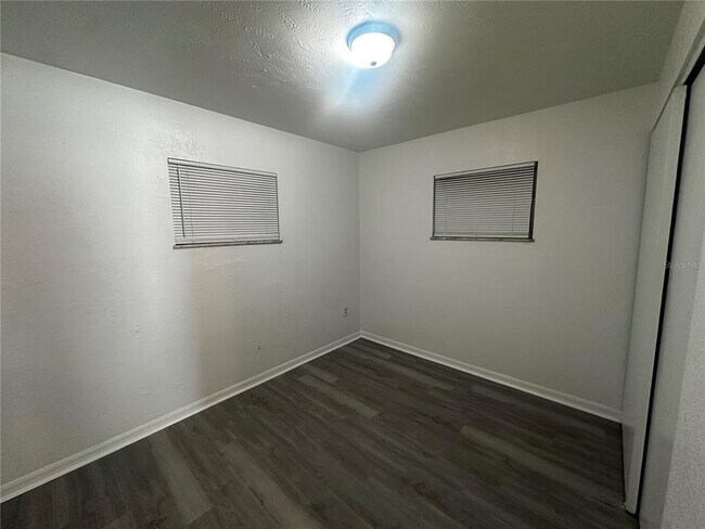 Building Photo - 5527 Bryson Dr