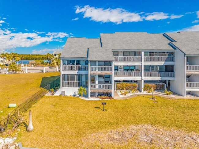Building Photo - 828 Bahia Del Sol Dr
