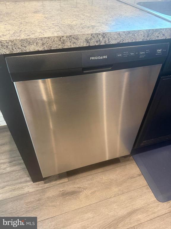 Building Photo - 70 Azalea Cir