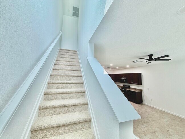 Building Photo - 4093 S Longwood Lk Sq