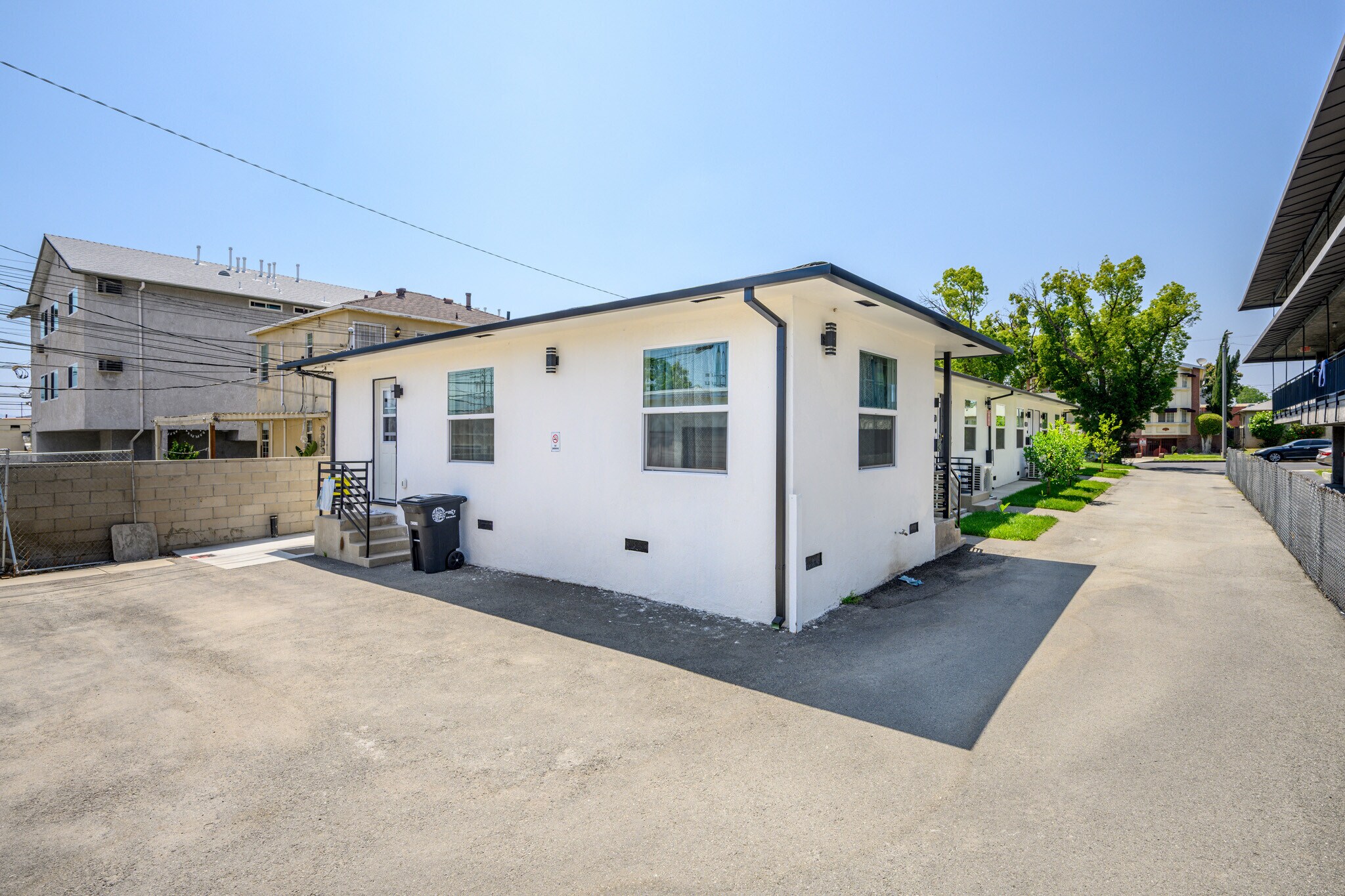 Building Photo - 1022 Spazier Ave
