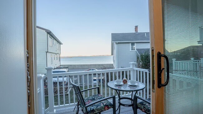 Building Photo - 188 Endicott Ave