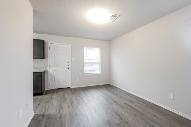 Building Photo - 2666 Bouvardia Wy