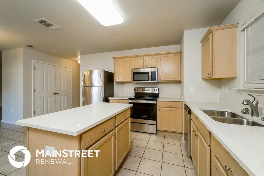 Building Photo - 11019 Dublin Briar