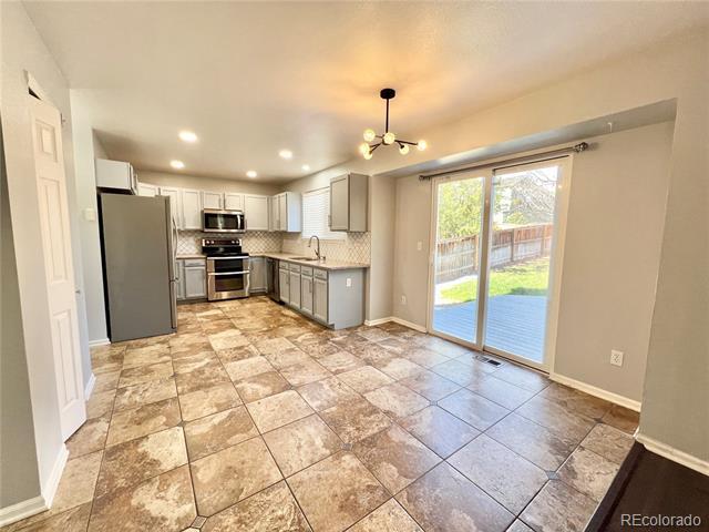 Building Photo - 4927 Tarcoola Ln