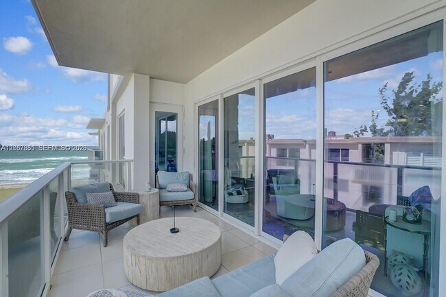 Building Photo - 1200 Hillsboro Mile