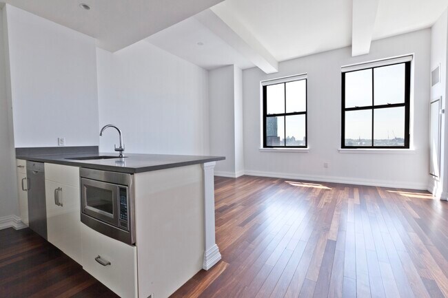 Building Photo - One Hanson