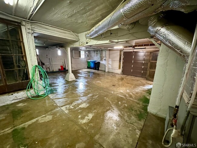 Building Photo - 1599 35th Ave