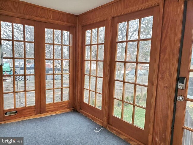 Building Photo - 30 53rd St SE