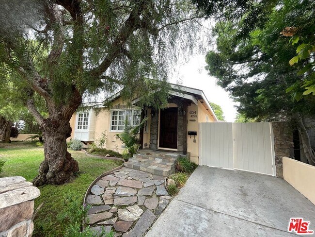 Building Photo - 4224 Beethoven St