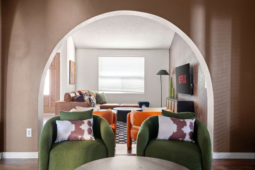 Building Photo - 6214 W Riviera Dr