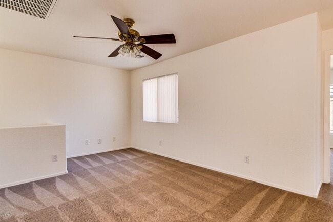 Building Photo - Beautiful 4 bed, 2.5 bath in Maricopa!