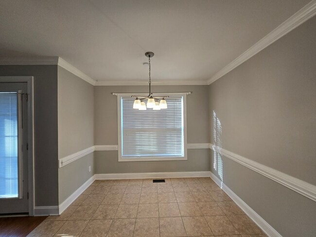 Building Photo - 641 Orchard Falls Dr