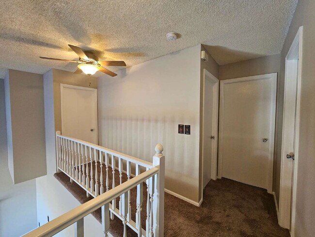 Building Photo - 150 N Carlton St