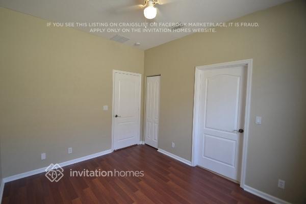 Building Photo - 199 Berenger Walk