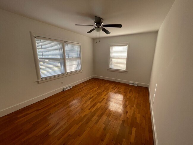 Building Photo - 5057 Wrightsville Ave