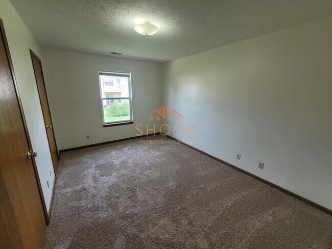 Building Photo - 2712/2714 Plaza Ln