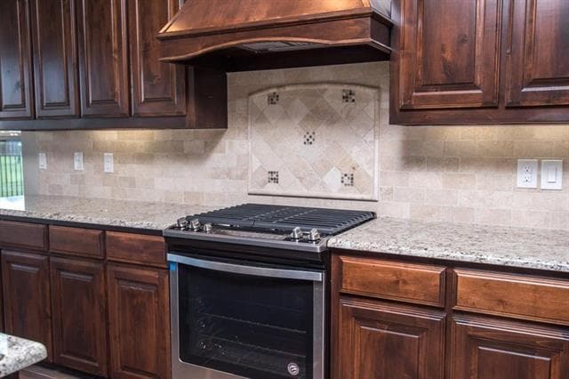 Building Photo - 301 Oar Wood Dr