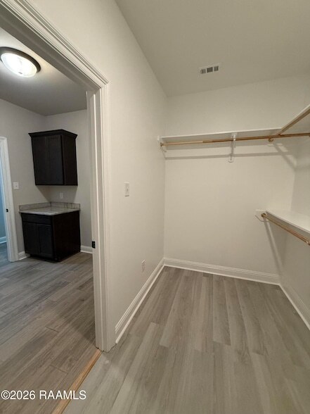 Building Photo - 404 Sparrowhawk St