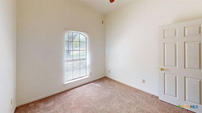 Building Photo - 1801 Thomas Ct