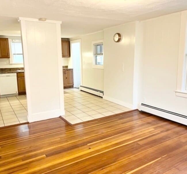 Building Photo - 18 Wellman St