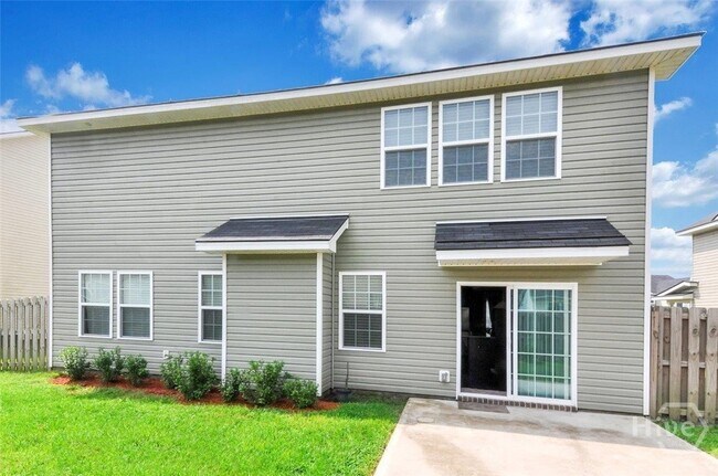 Building Photo - 126 Endicott Dr