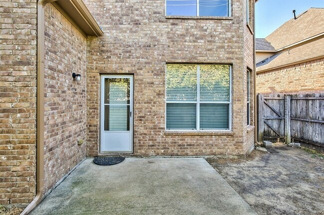 Building Photo - 2717 Tangerine Ln